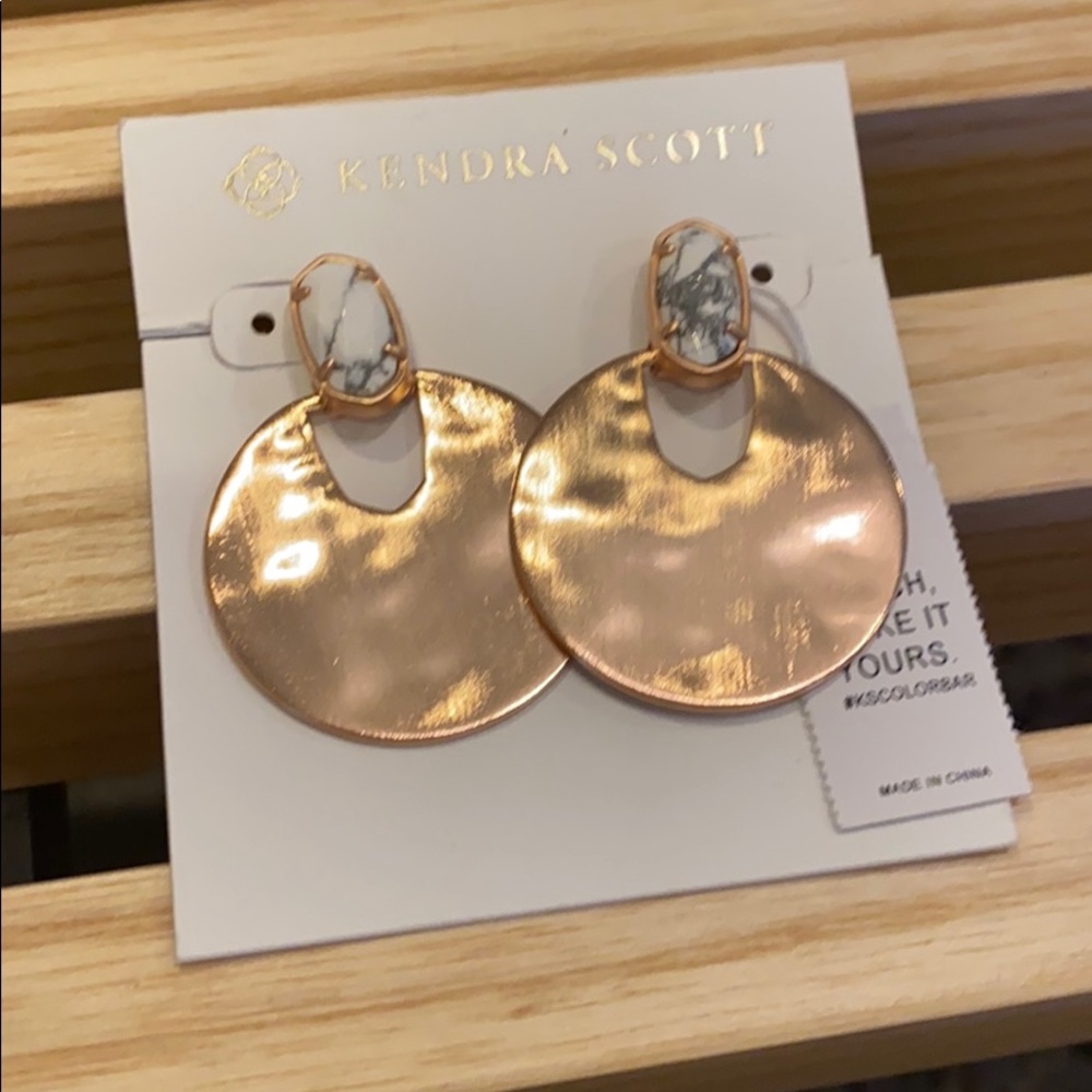 Brand new Kendra Scott earrings
